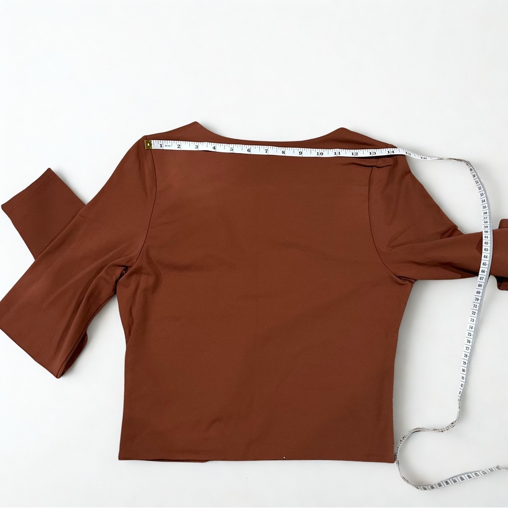 Aritzia Babaton Brown V-Neck Cropped Long Sleeve Top Size L Normcore Basics - Picture 4 of 7